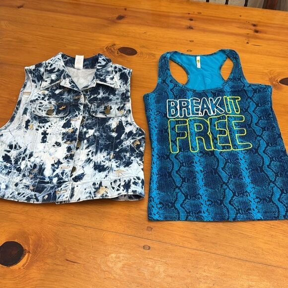 Zumba Fitness The Mission Vest and Break it Free Racer-back Tank Set - Picture 5 of 15